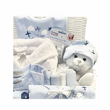 Load image into Gallery viewer, Leo Boys Deluxe Baby Hamper

